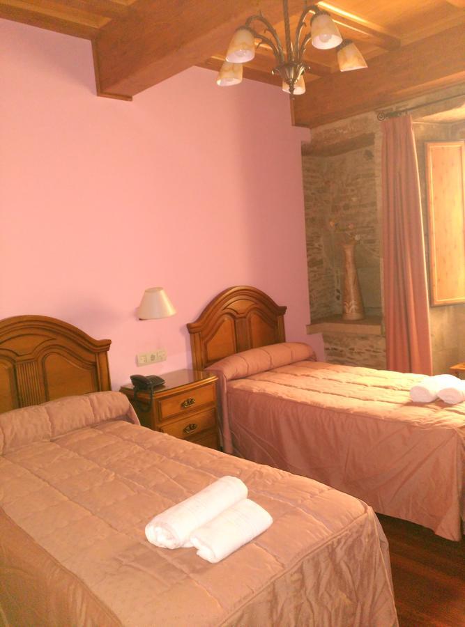 Pico Sacro II Hotel סנטיאגו דה קומפוסטלה חדר תמונה
