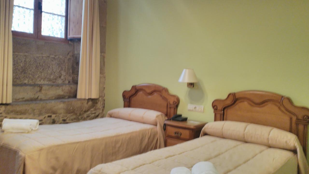 Pico Sacro II Hotel סנטיאגו דה קומפוסטלה חדר תמונה